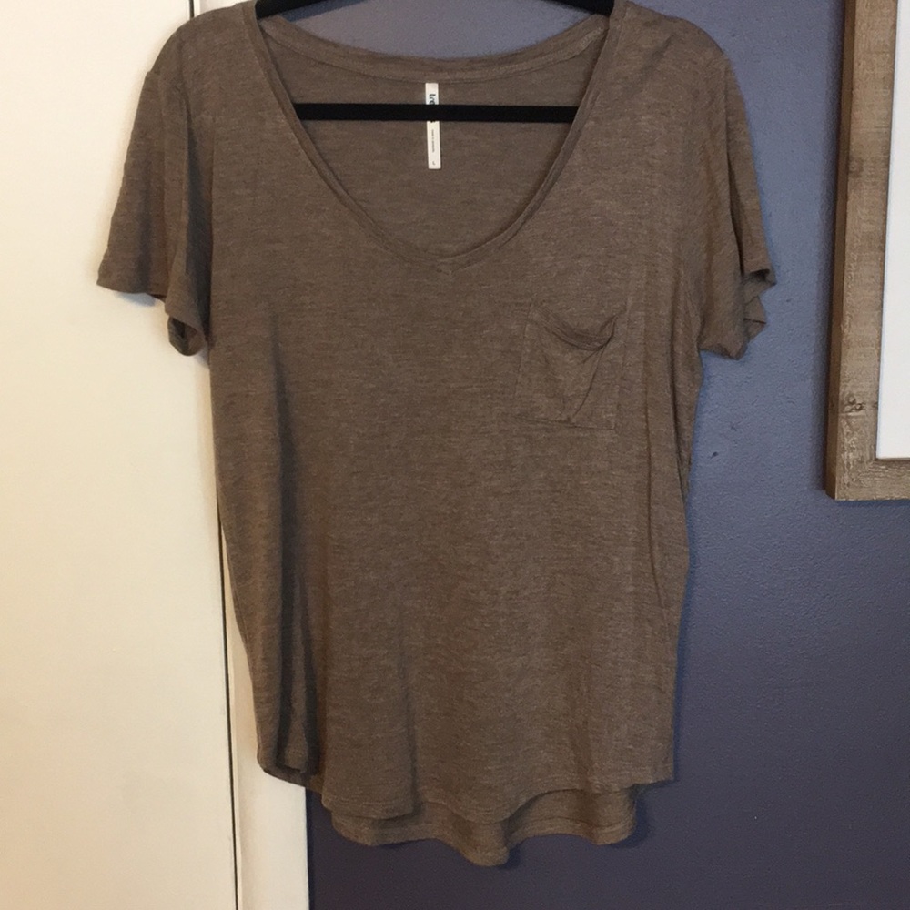 Light brown/ tan short sleeve top